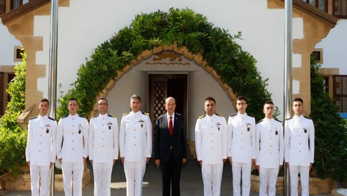 Cumhurbaşkanı Ersin Tatar, Deniz Harp Okulu heyetini kabul etti